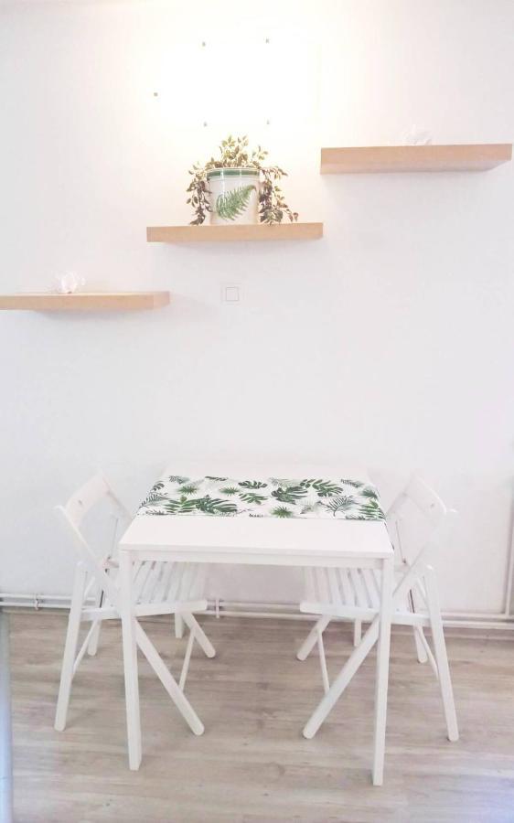 Stardust Apartman Печ Экстерьер фото