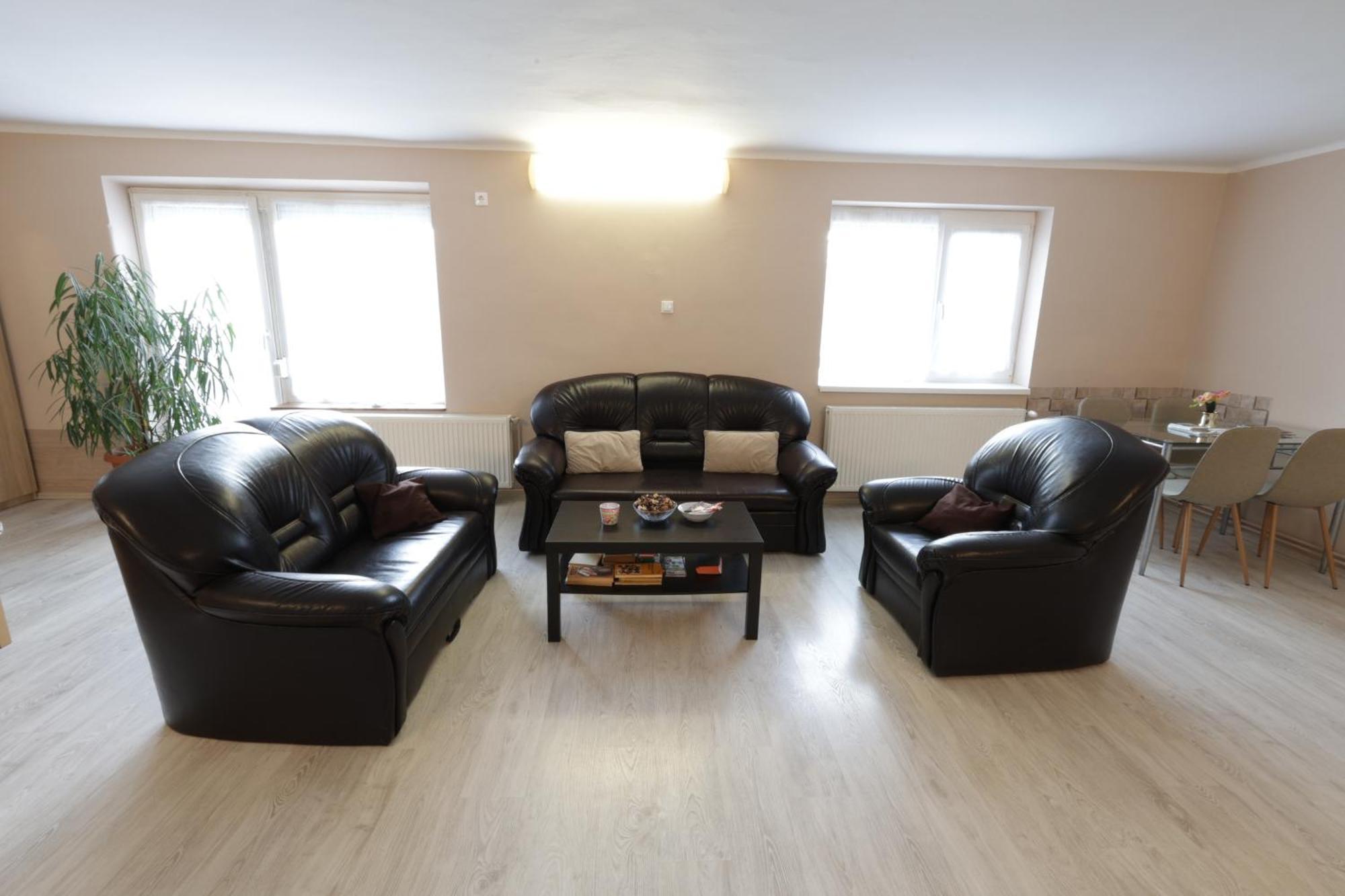 Stardust Apartman Печ Экстерьер фото