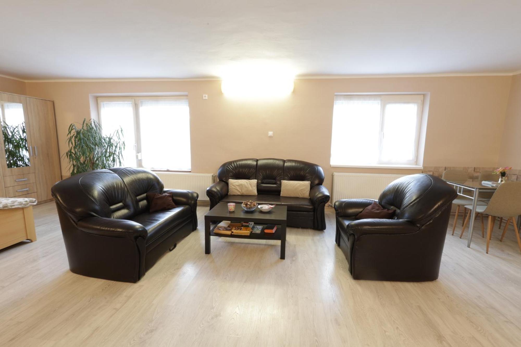 Stardust Apartman Печ Экстерьер фото