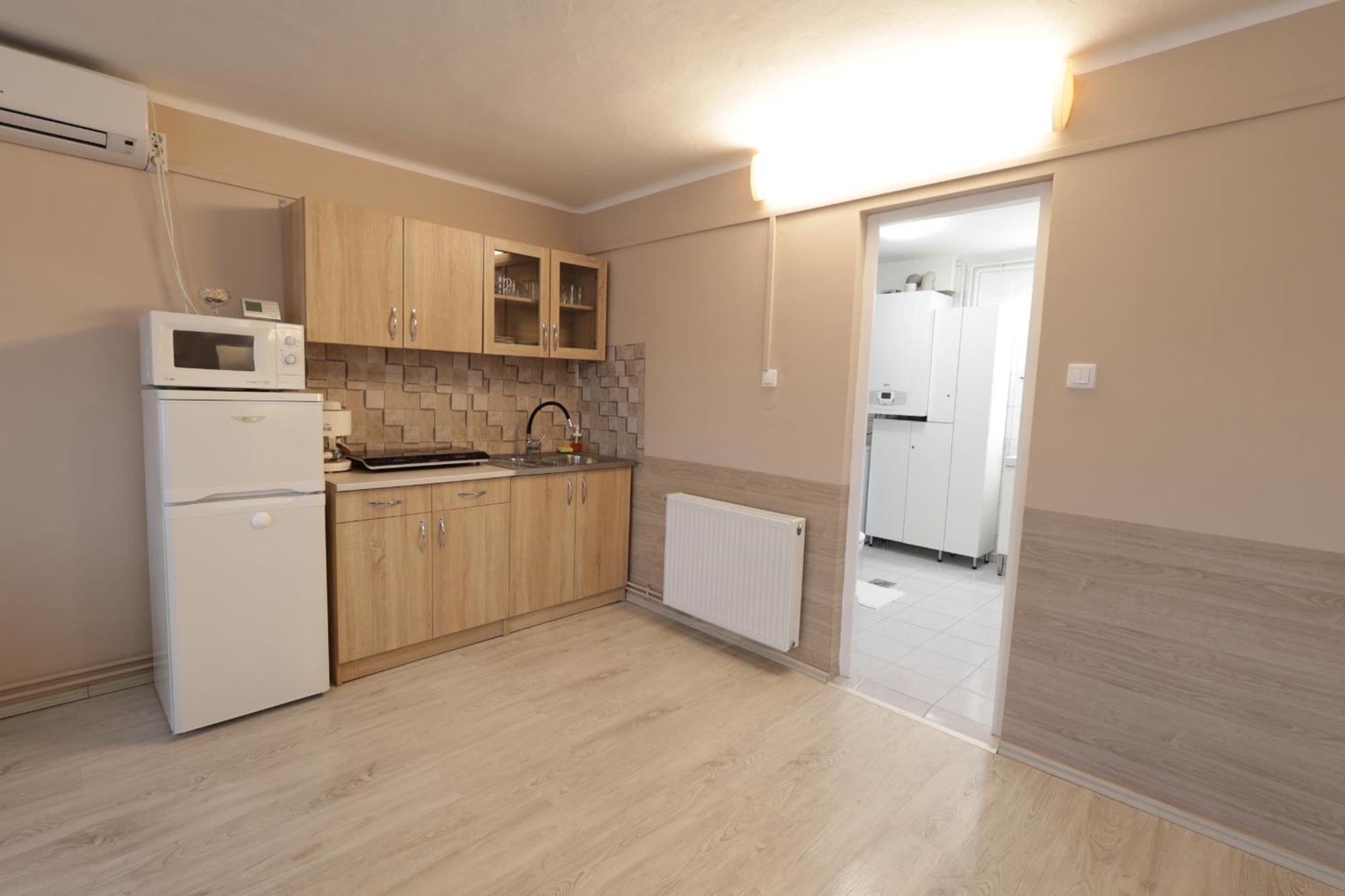 Stardust Apartman Печ Экстерьер фото