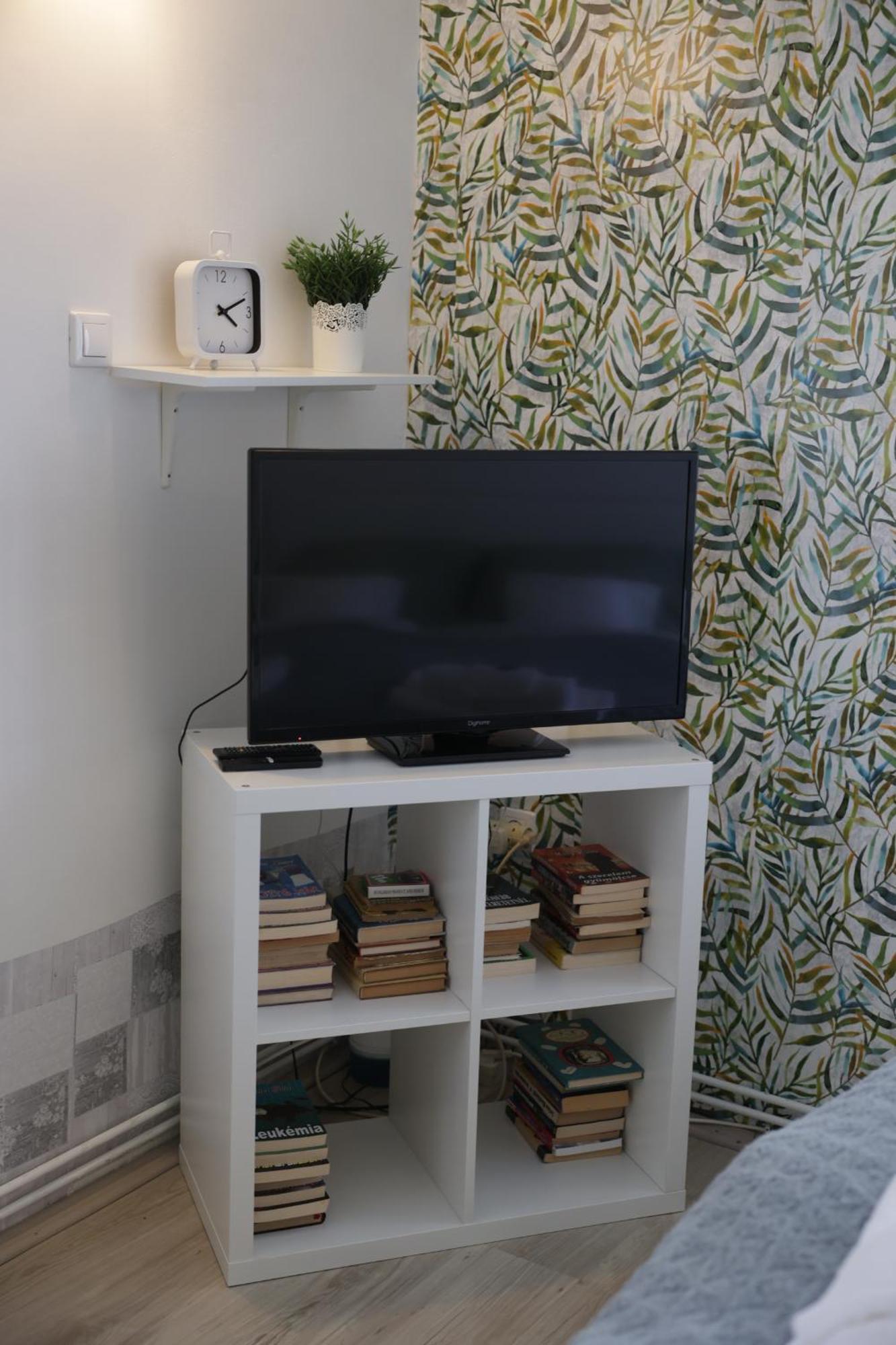 Stardust Apartman Печ Экстерьер фото
