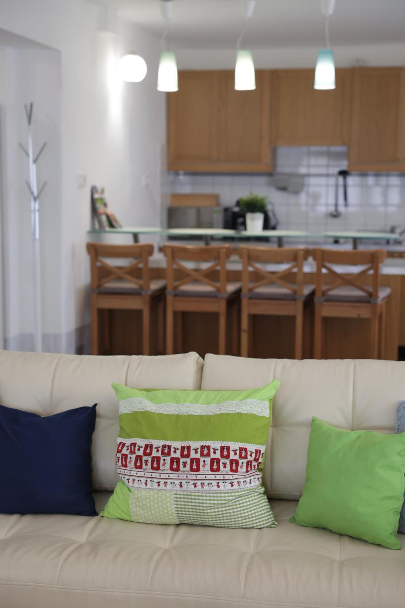 Stardust Apartman Печ Экстерьер фото